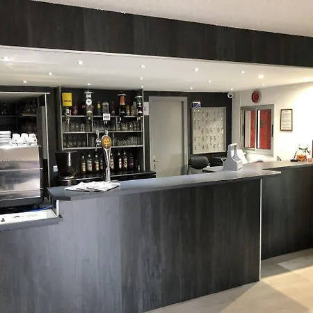 Hotel Restaurant Le Privilège - Authentic By Balladins 2*