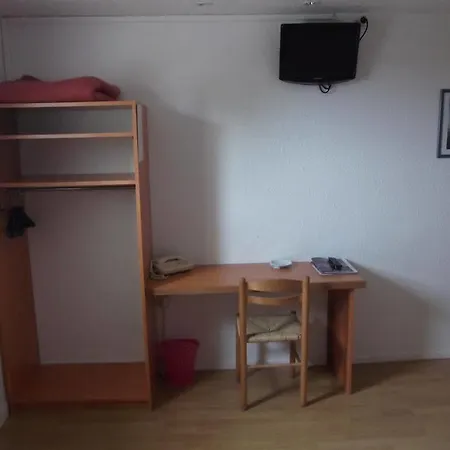 Hotel Restaurant Le Privilege - Authentic By Balladins 2*