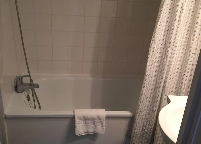 Restaurant Le Privilege - Authentic By Balladins Βερντέν