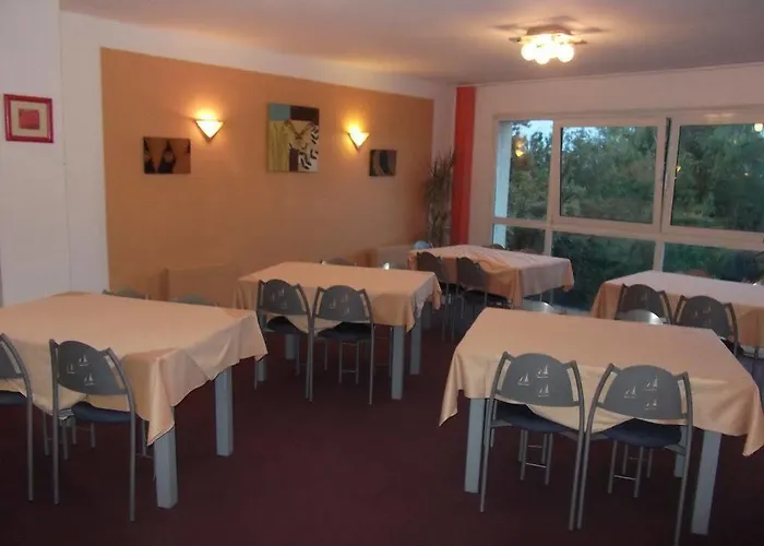 Restaurant Le Privilege - Authentic By Balladins Βερντέν